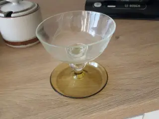 12 STK.