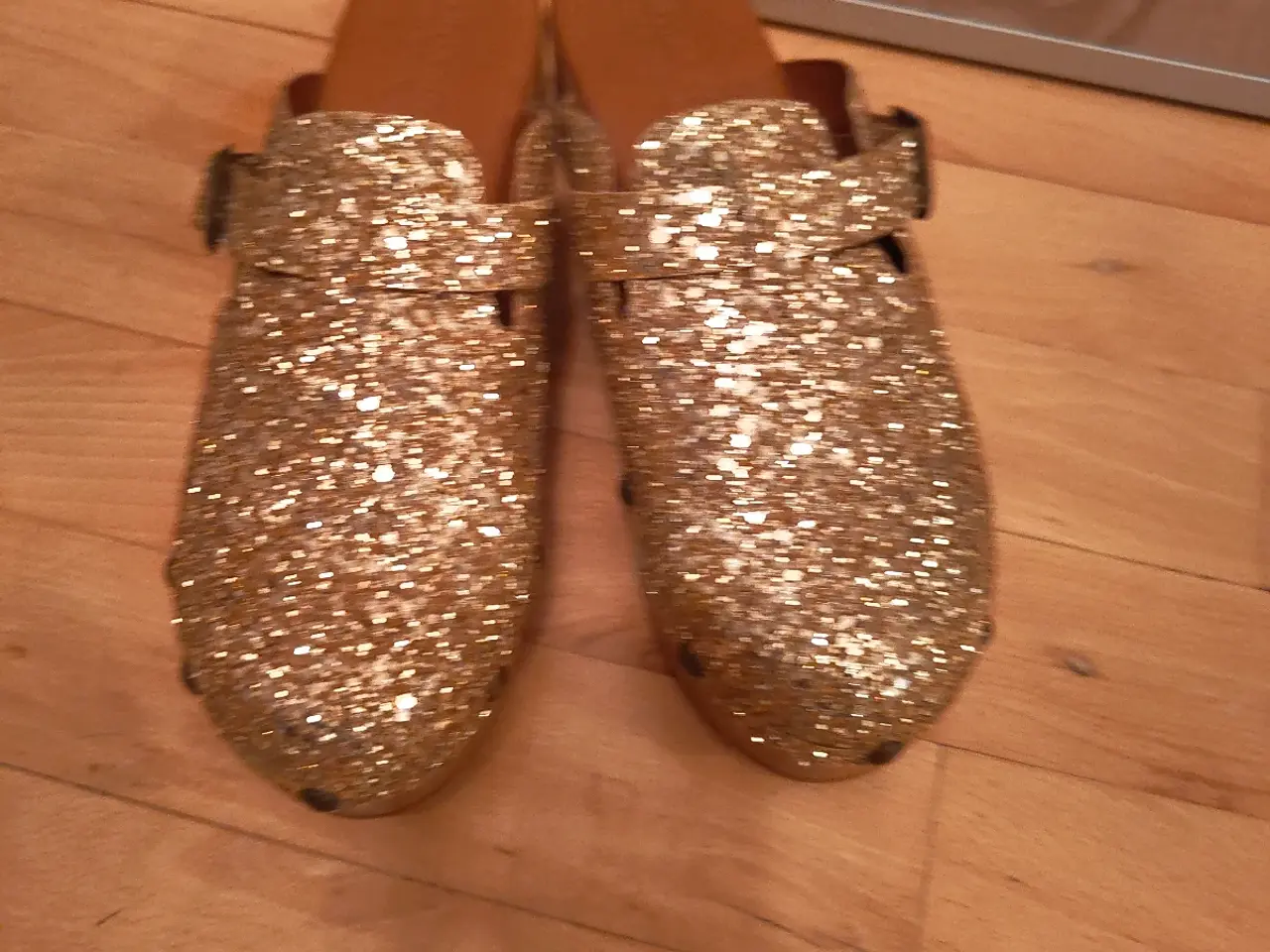 Billede 1 - Guld træsko