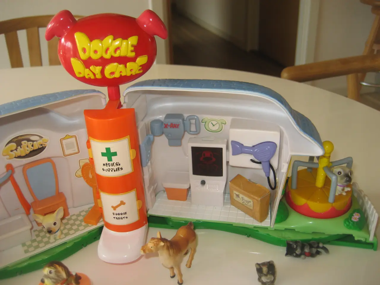 Billede 3 - Snubbies Doggie Day Care legesæt