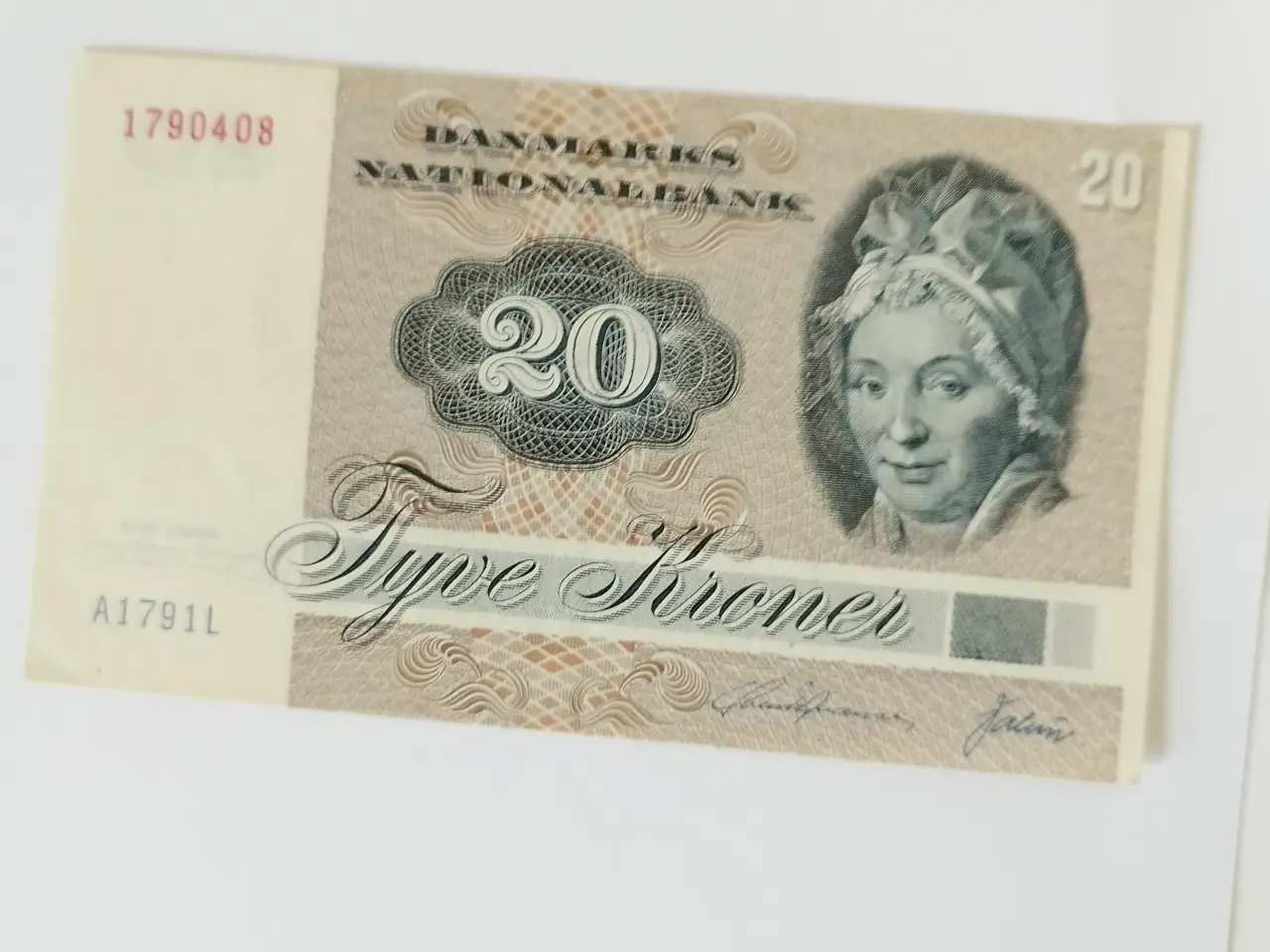 Billede 5 - Tyve Kroner. 1979.Den med 2 gråspurve