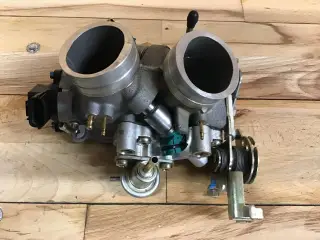 Aprilia RSV Mille R årg 2000, nye spjældhuse