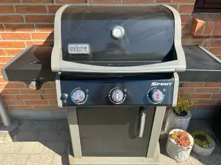 Weber Spirit E320