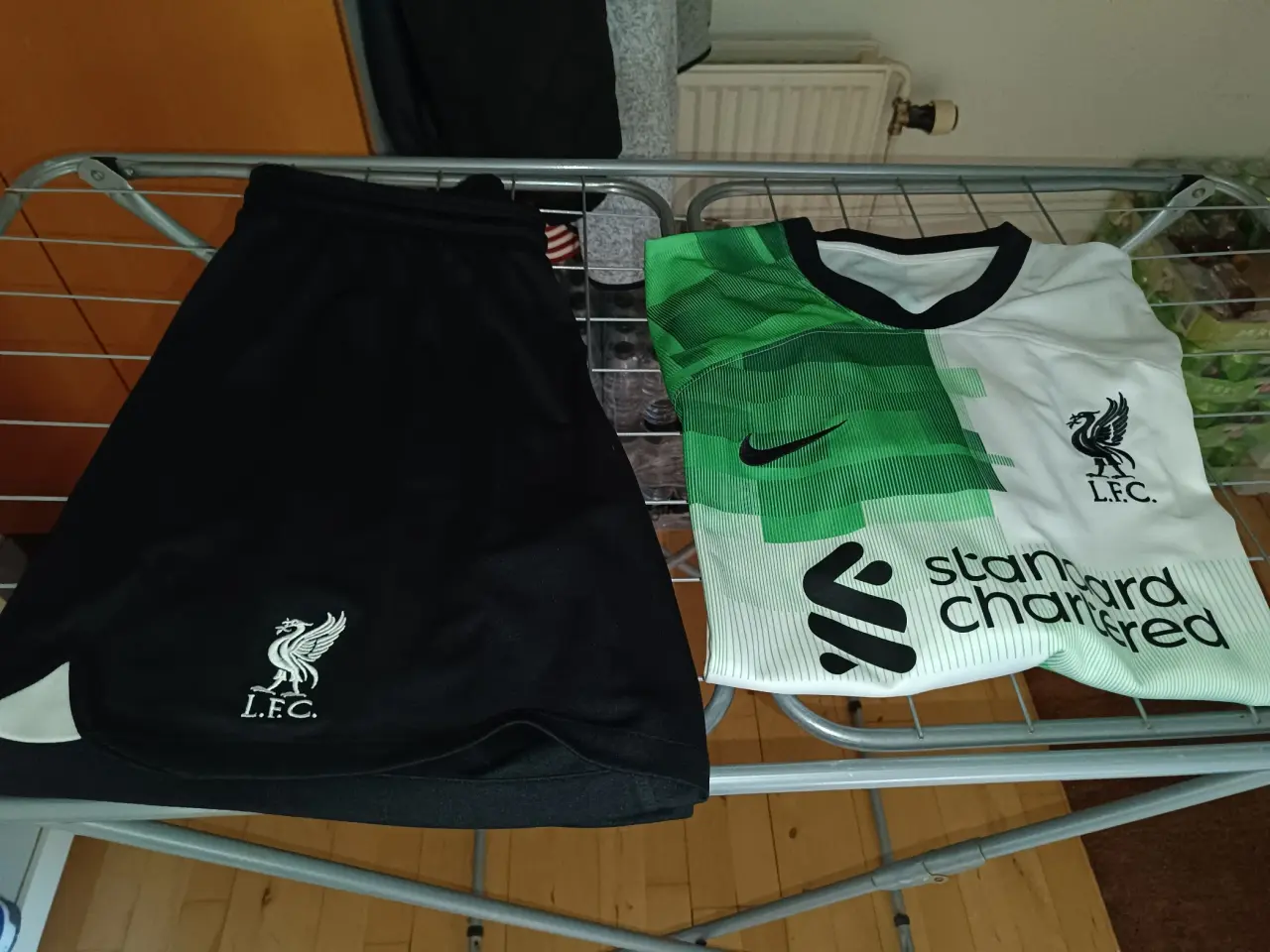 Billede 1 - Liverpool fodboldsæt