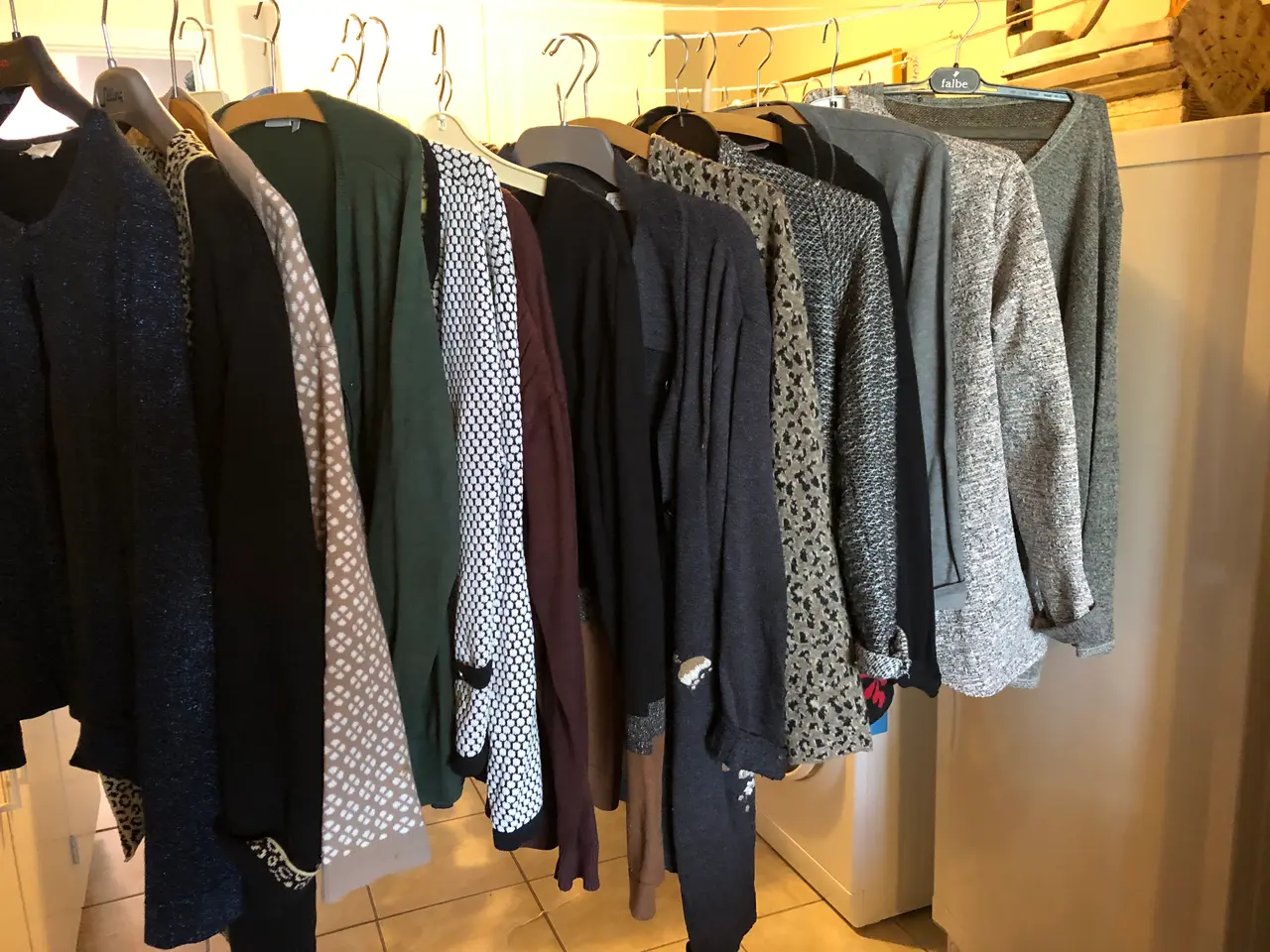 Billede 1 - Cardigan / habitter