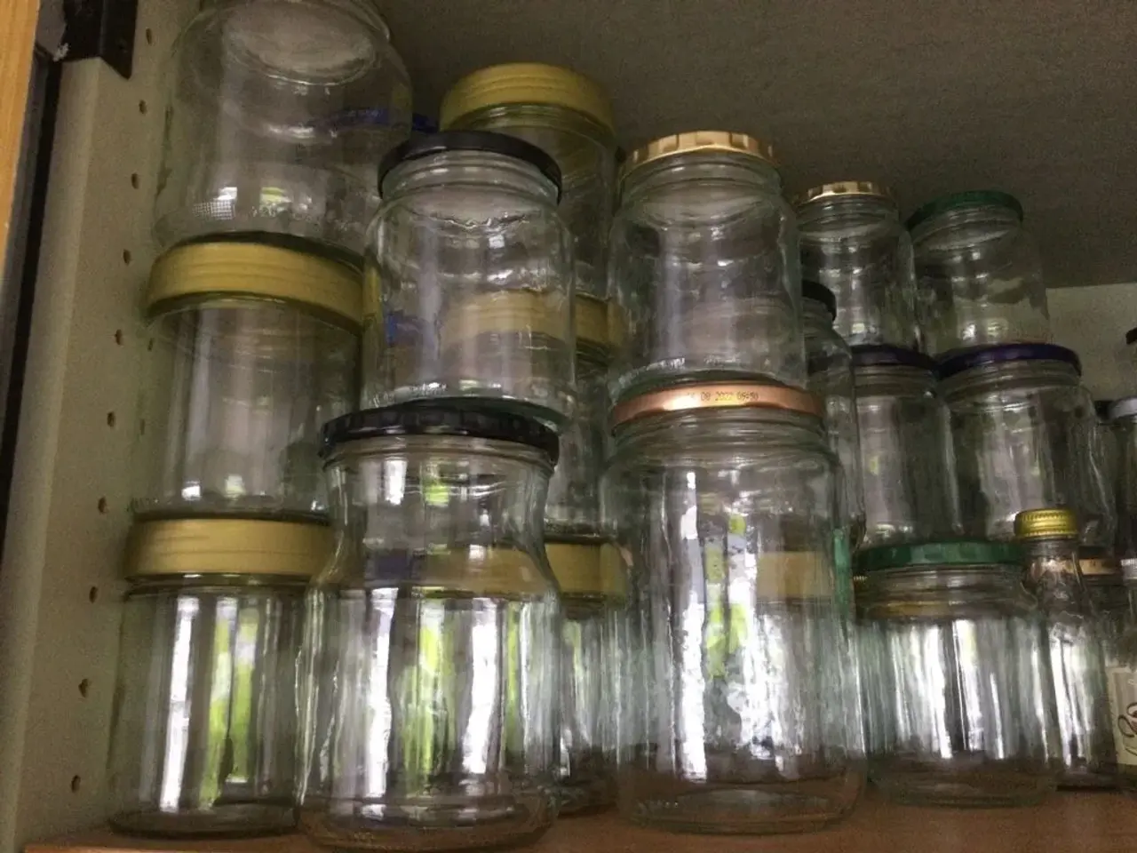 Billede 1 - Sylteglas med låg + Flasker pr. stk. 3 kr
