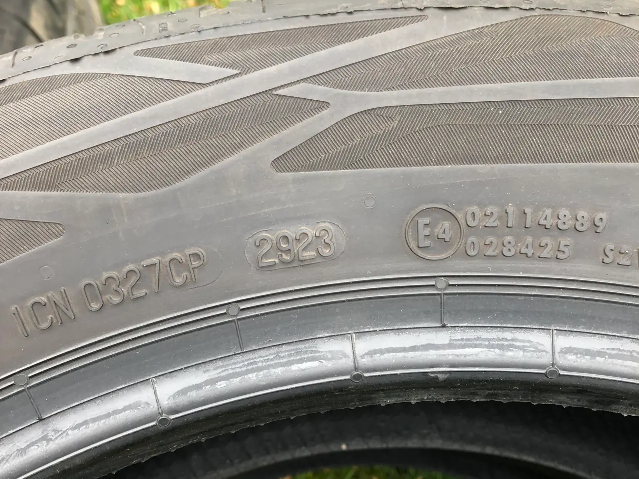 Billede 2 - Sommerdæk 215/55-18