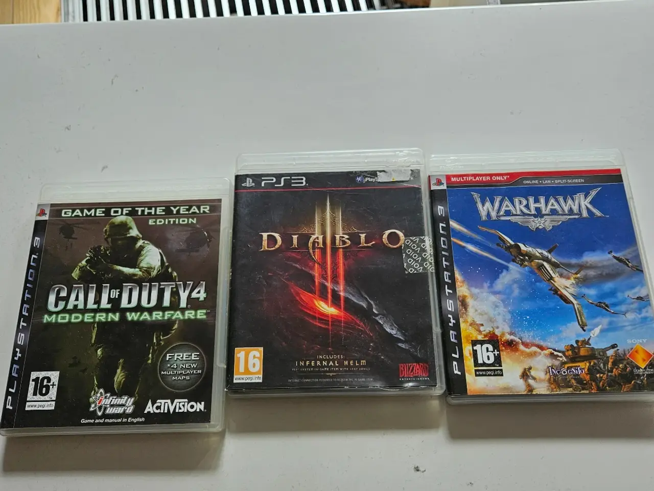 Billede 3 - Ps3 med 2 blå controllere