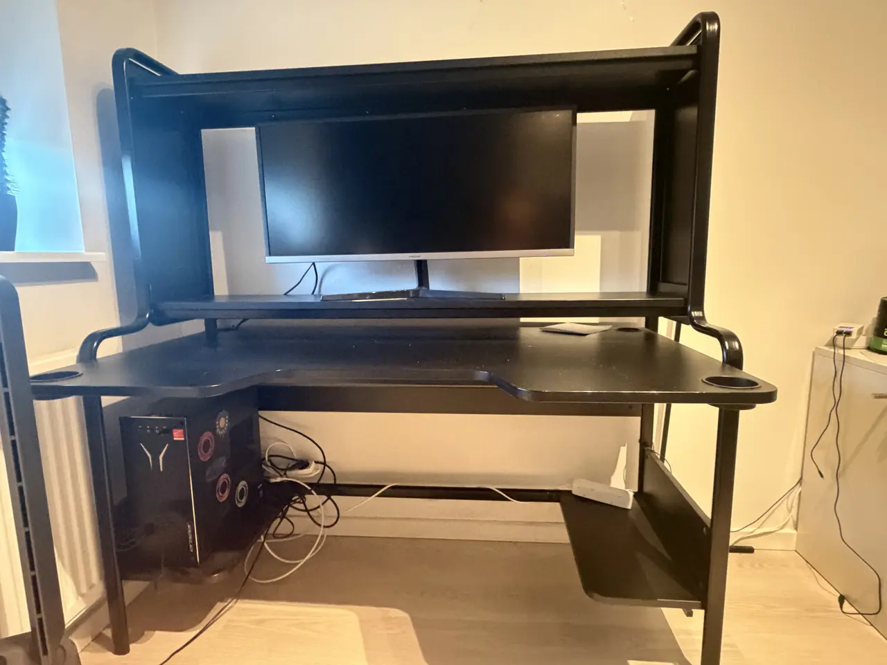 Billede 1 - Gamer skrivebord