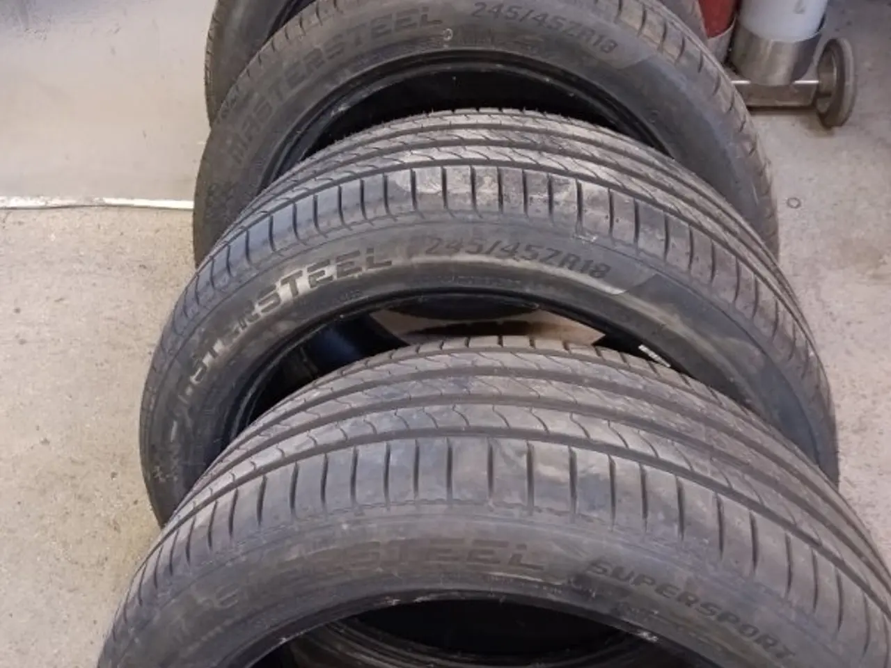 Billede 1 - 245/45 R18 100W