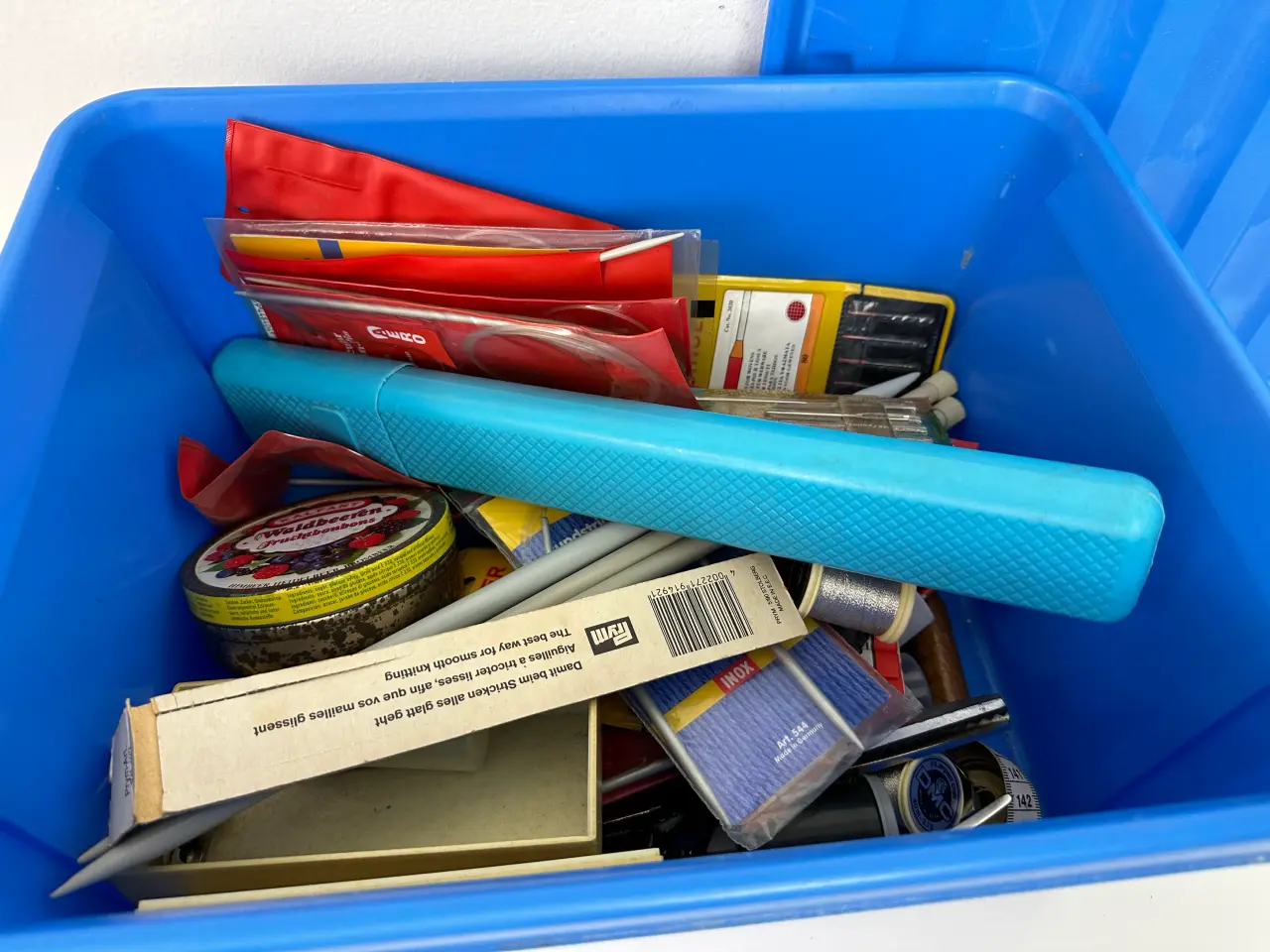 Billede 8 - Stor samling strikkeudstyr m.m.