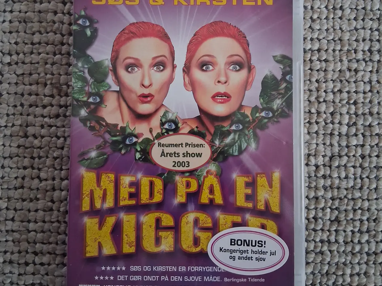 Billede 1 - Søs og Kirsten Med på en kigger
