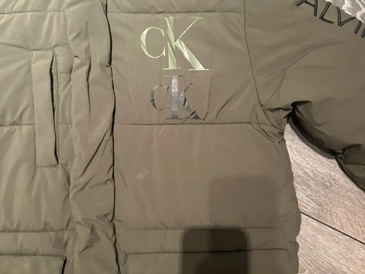 Billede 3 - Super fed lang jakke fra Calvin Klein 