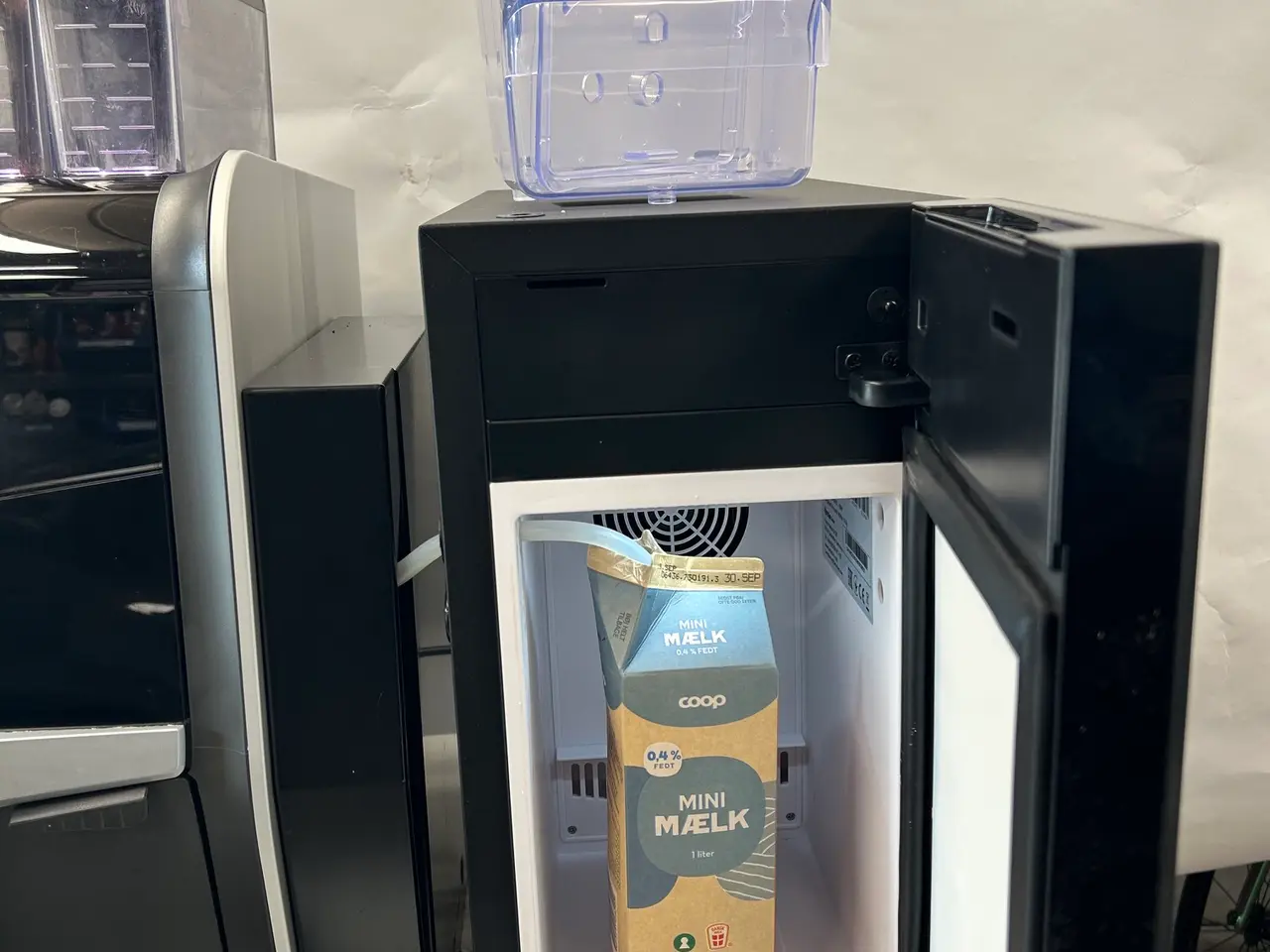 Billede 2 - Fuldautomatisk espressomaskine-FRISK mælk. PERFEKT