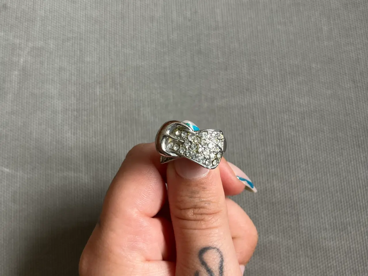 Billede 3 - Bælte ring med sten