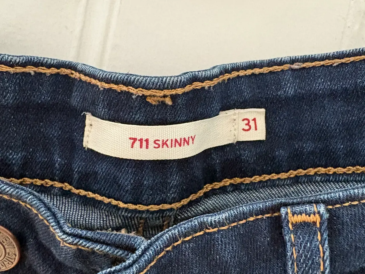 Billede 2 - Levis 711 str 31