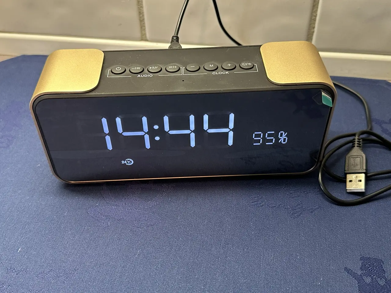 Billede 3 - Radio i kobberfarve med Vækkeur, Bluetooth og FM