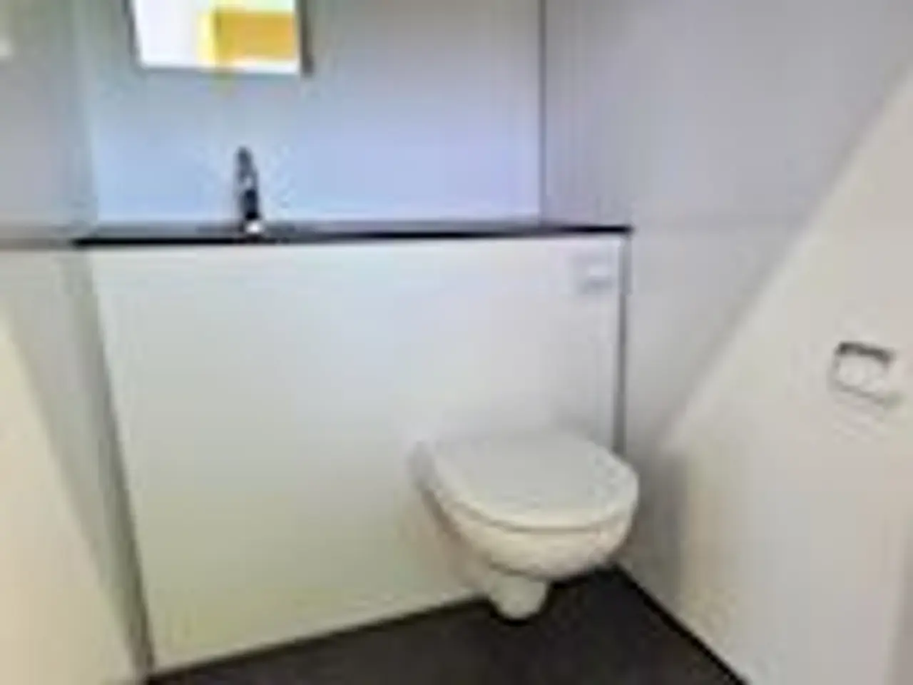 Billede 4 - Toiletvogn 240 med 2 toiletter & kværn - Ø110 mm