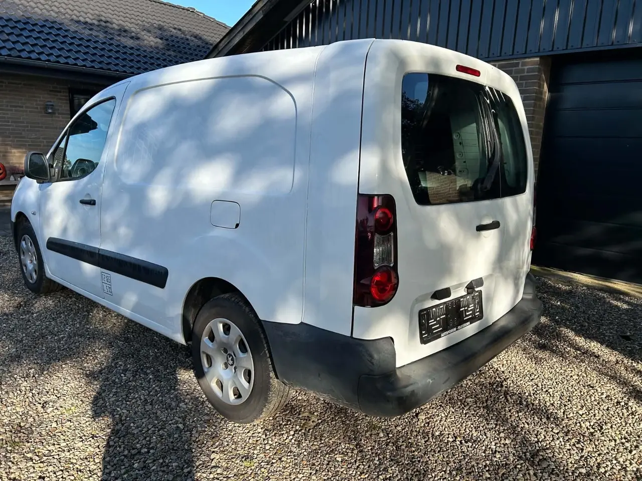 Billede 2 - Peugeot Partner 1,6 BlueHDi 100 L2 ESG Flex Van