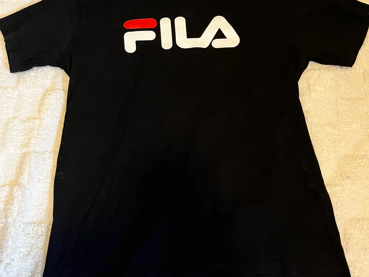 Billede 1 - T-shirt fra Fila.