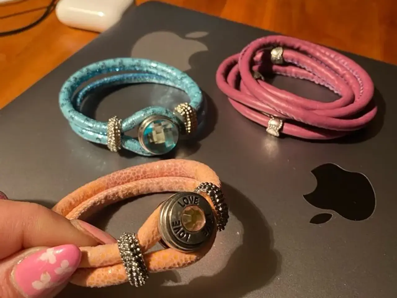 Billede 3 - Flotte armbånd