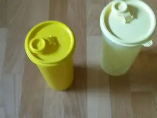 Retro Tupperware kande rund med låg