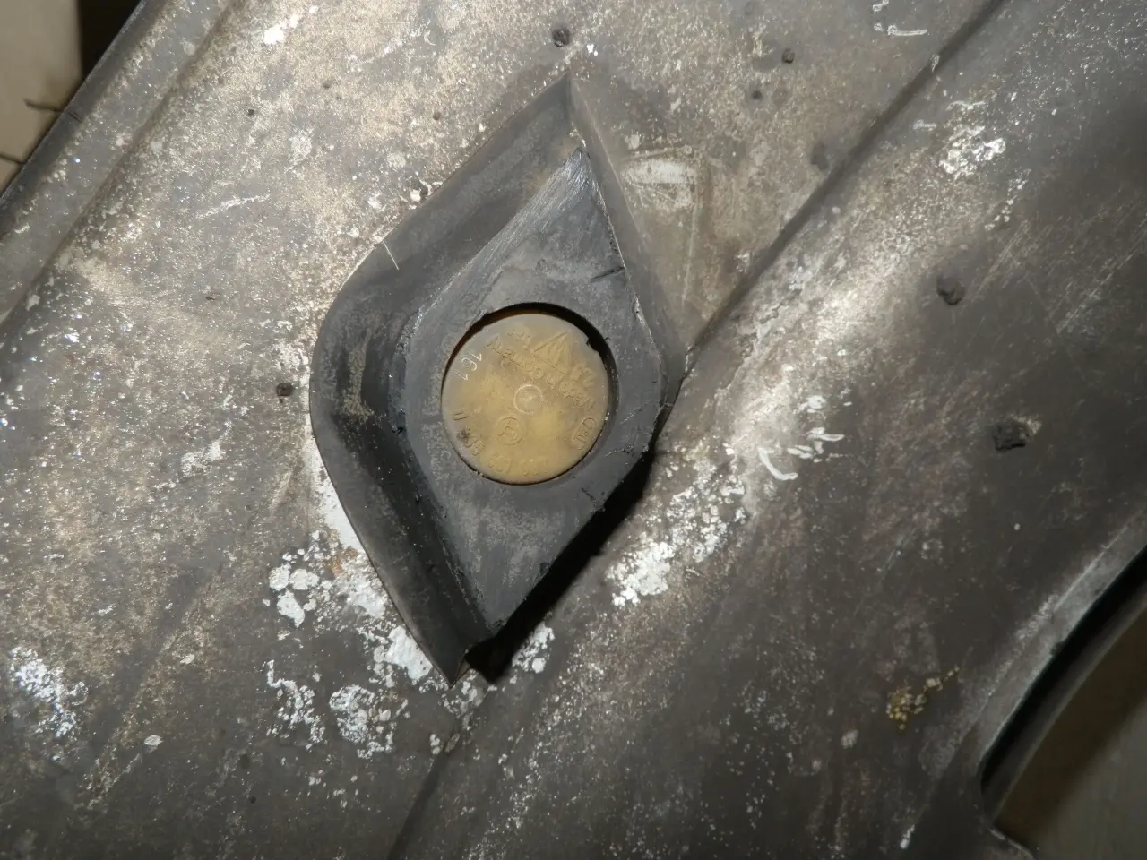 Billede 6 - Et stk. originalt 16 t. fælge til Porsche 928GT