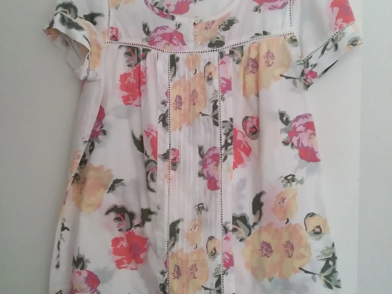 Billede 1 - Blomstret top