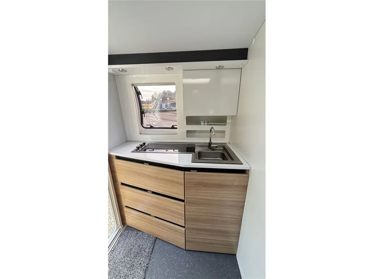 Billede 5 - 2024 - Adria Action 391 LH Pæn og velholdt campingvogn