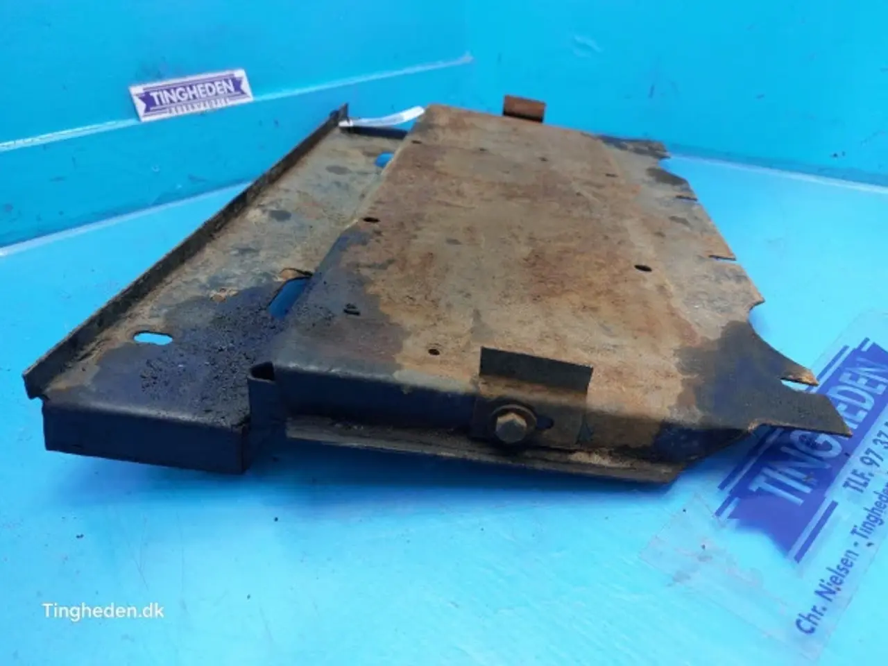 Billede 10 - Massey Ferguson 3060 Batteryholder 3389849M96