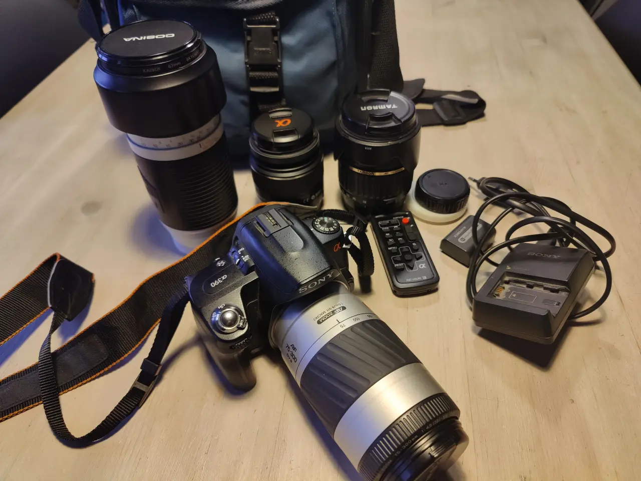 Billede 1 - Sony A390 spejlreflekskamera + 4 objektiver + task