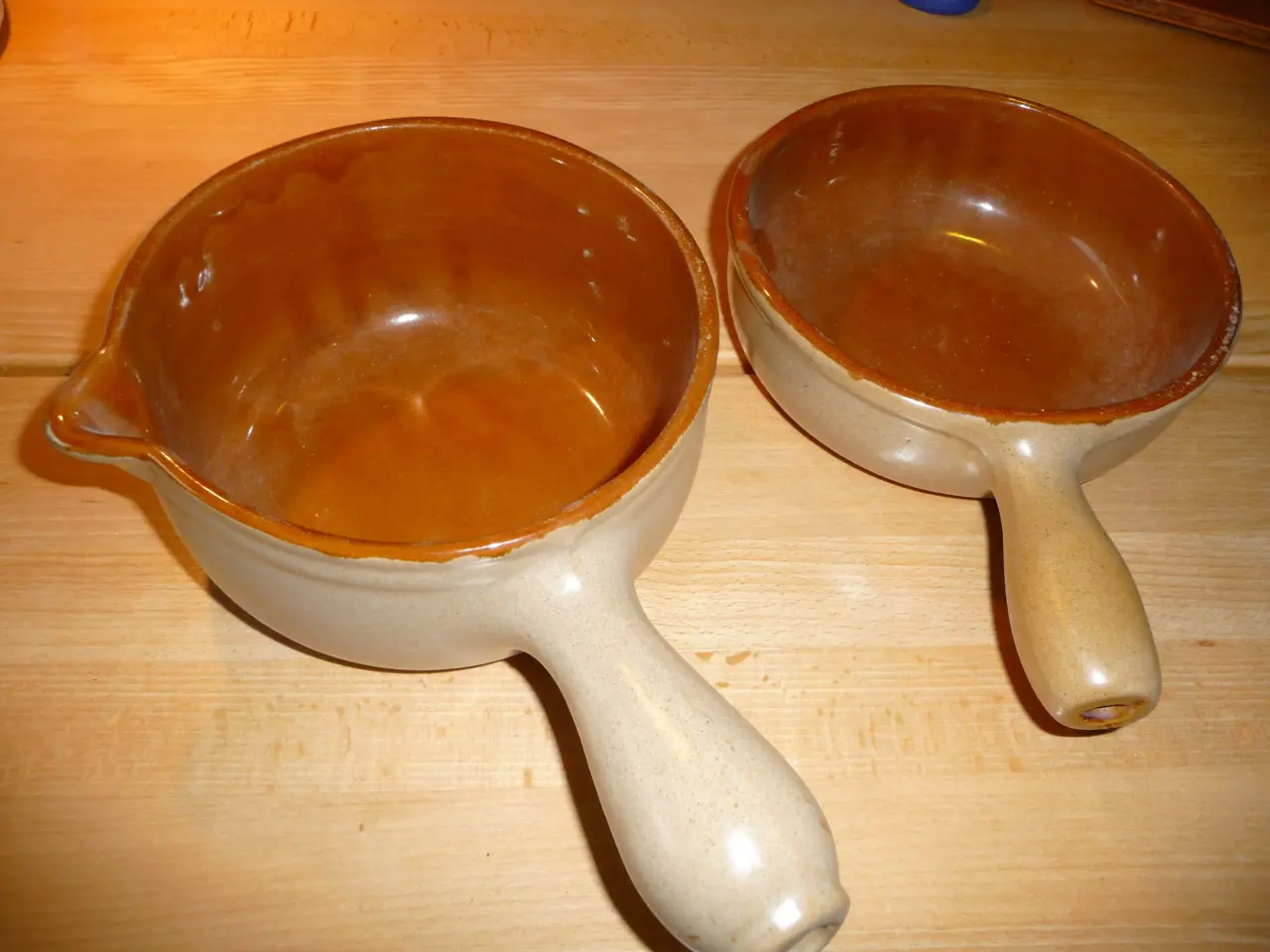 Billede 1 - 2 ildfaste fade, fra Frankrig