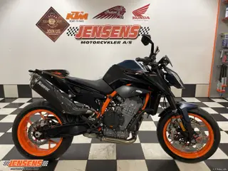 KTM 890 Duke R