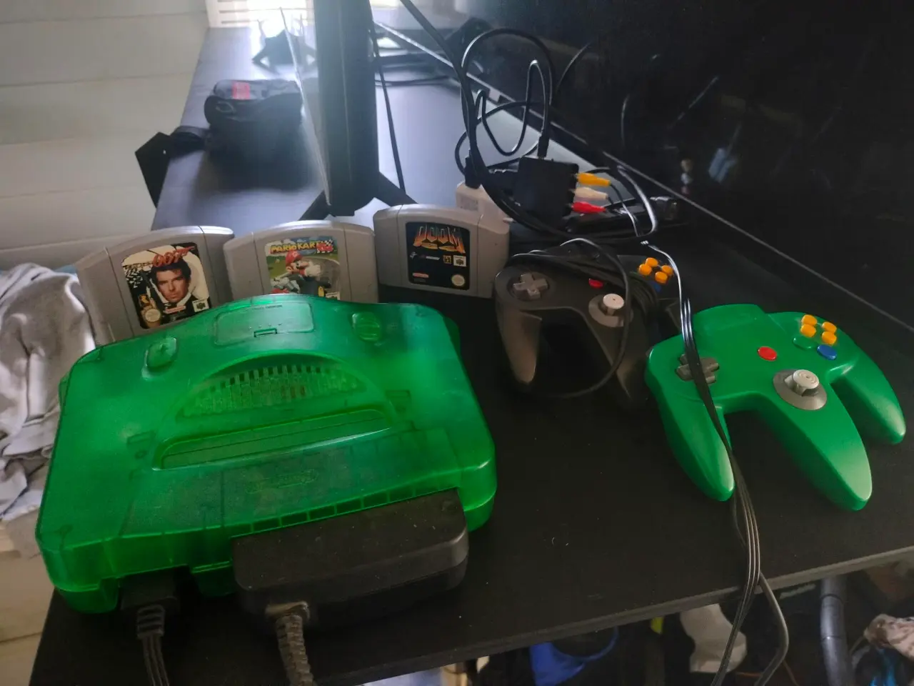 Billede 1 - NINTENDO 64 m 3 spil 2 kontroller HDMI omformer m.