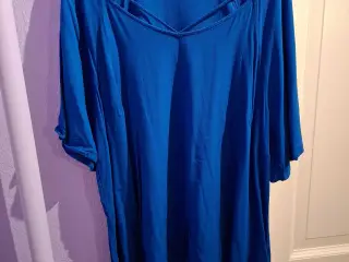 Blå t-shirt fra Zizzi