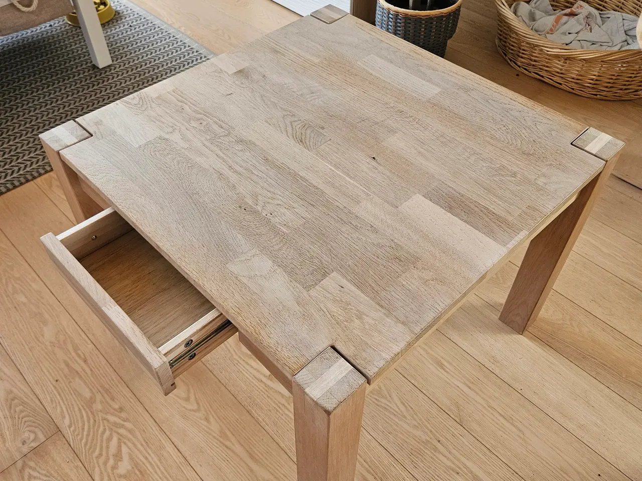 Billede 1 - Sofabord fra Woodman i massiv egetræ