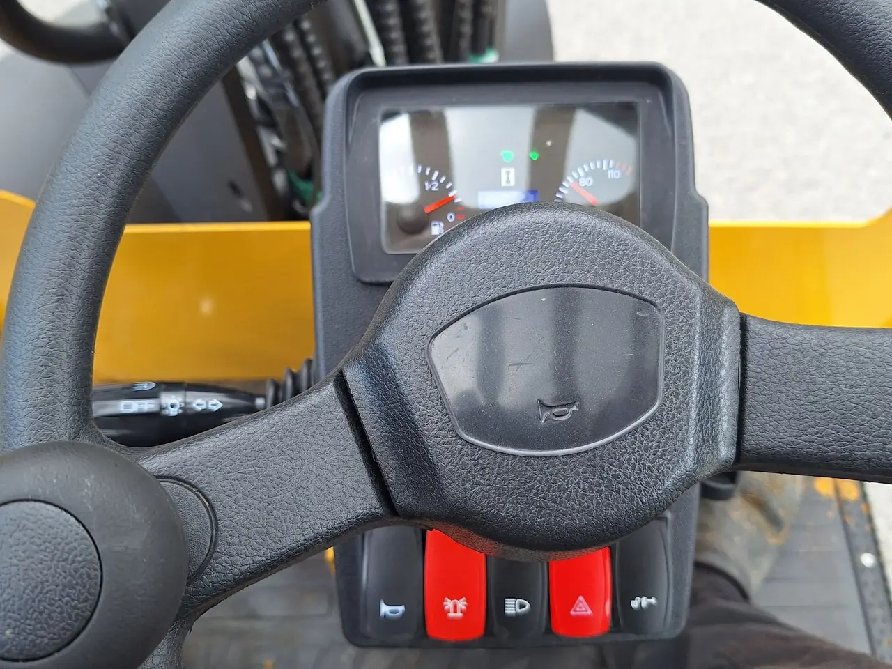 Billede 15 - Eurotrac W12S mellem tårn