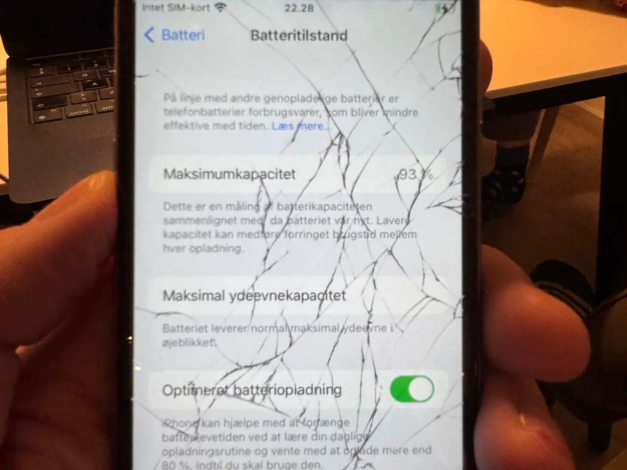 Billede 4 - iPhone 6S med 32GB - trænger til ny skærm