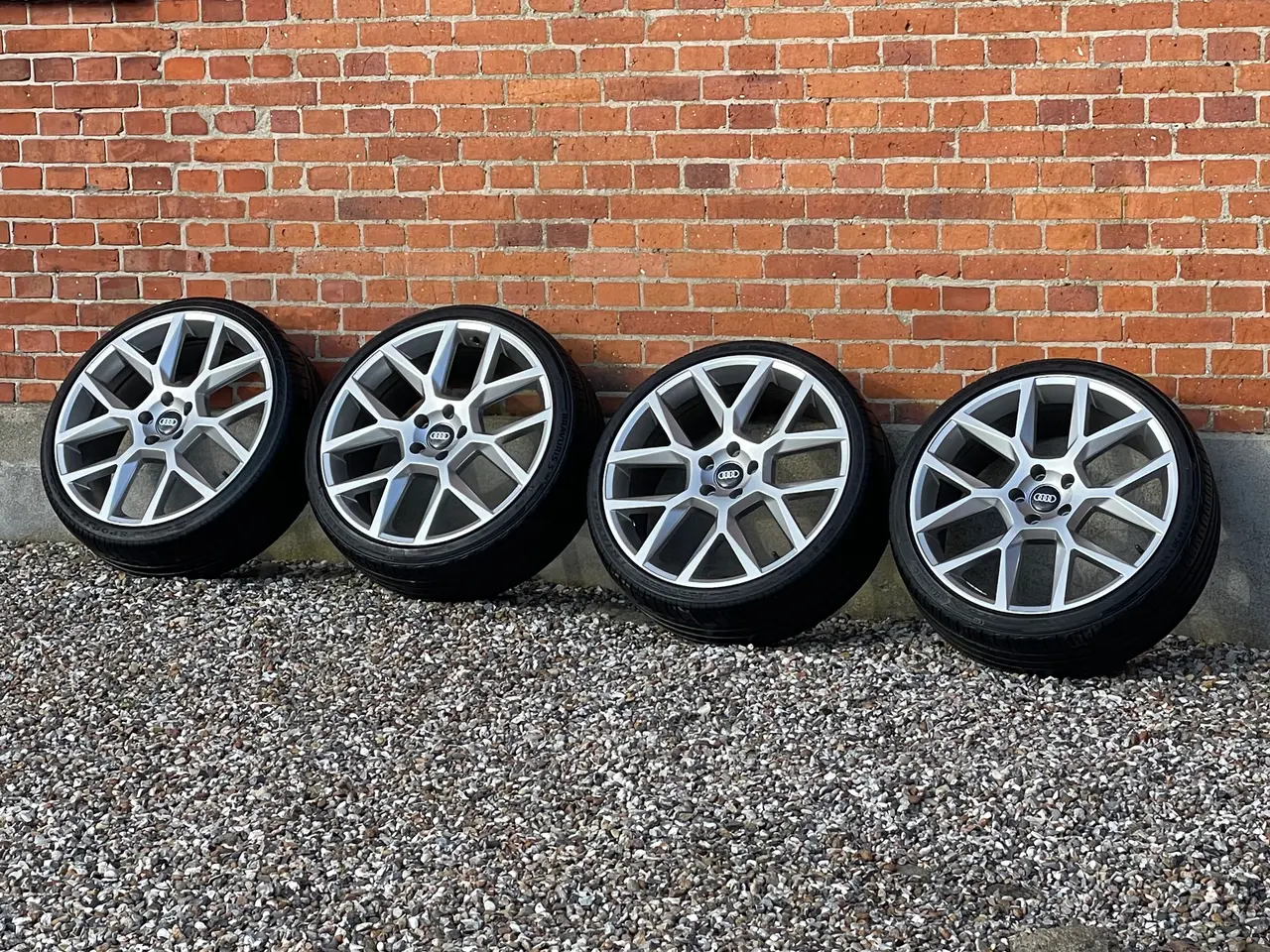 Billede 5 - Alufælge 225/35 R20 krydsmål 5x112 90% mønster