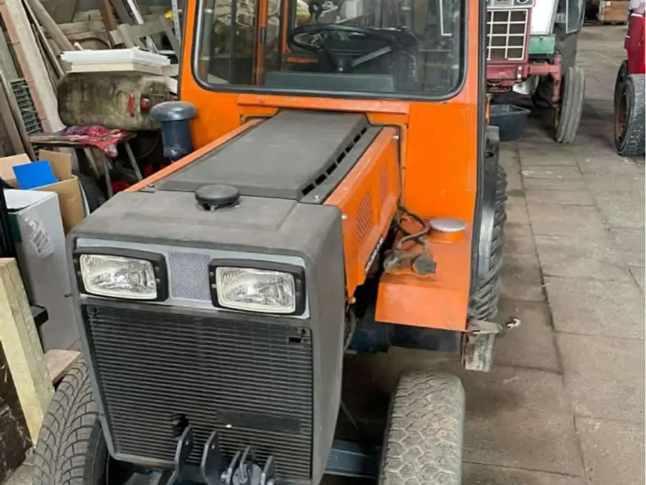 Billede 3 - Minitraktor holder p70
