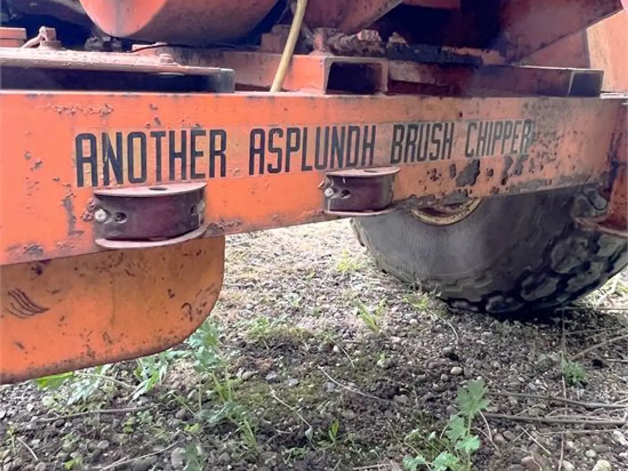 Billede 16 - Asplundh Whisper Chipper - Ford V8 motor - Video!