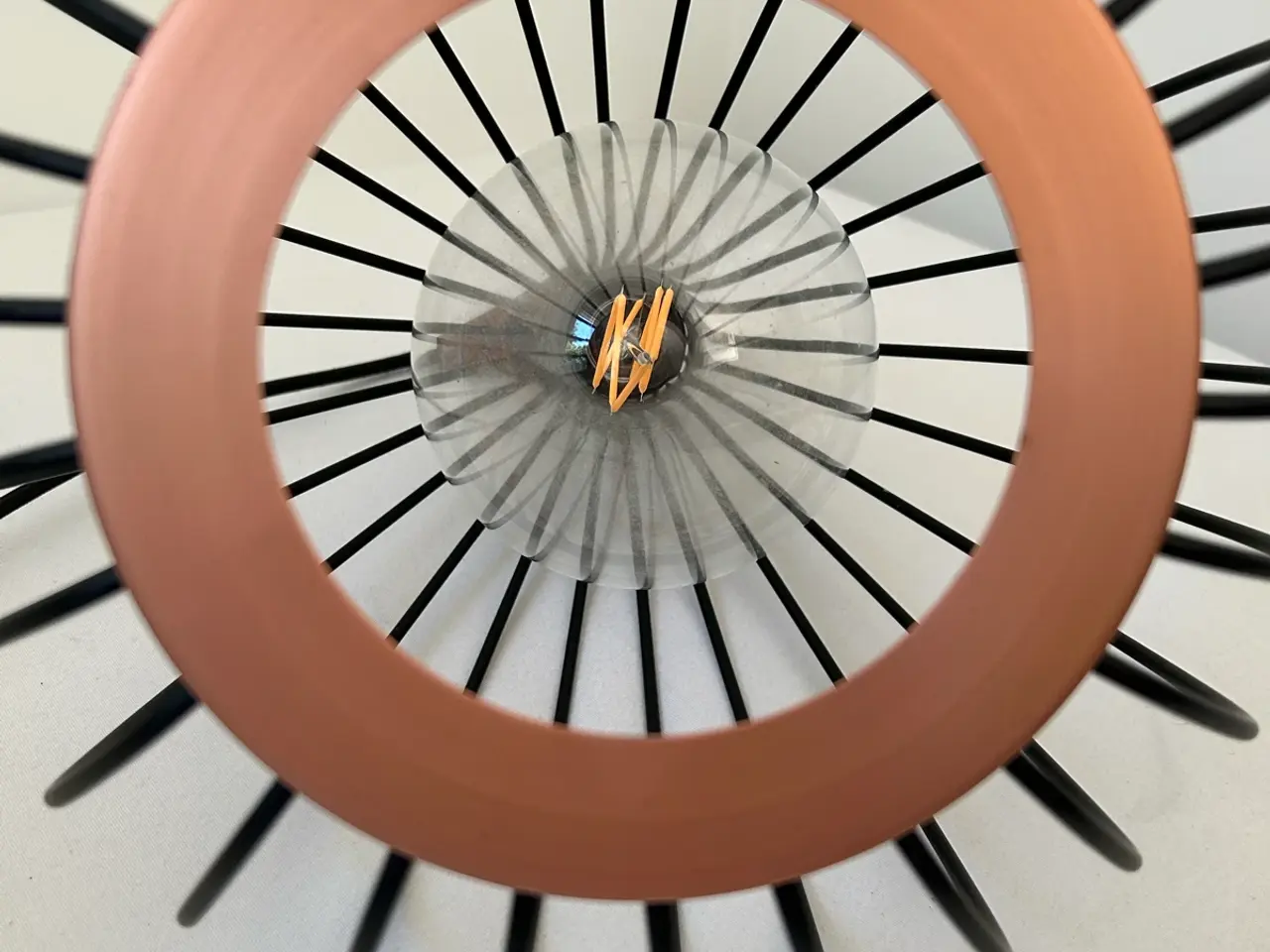 Billede 6 - Loftlampe sort matmetal med pære