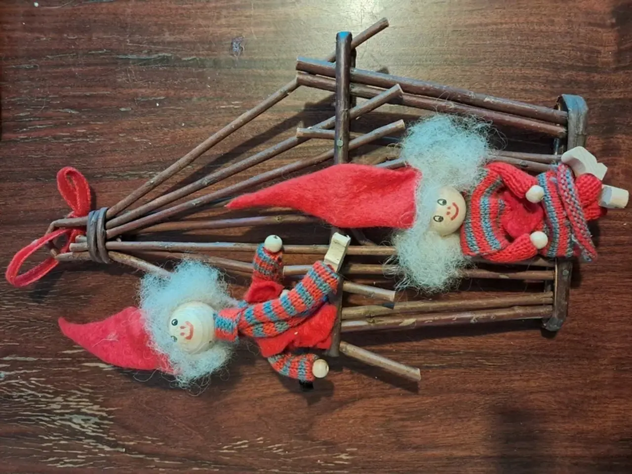 Billede 2 - Nisse med træpinde
