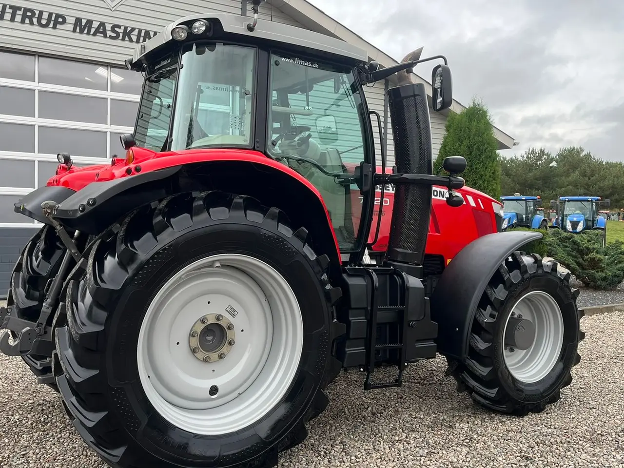 Billede 15 - Massey Ferguson 7720 Med frontlift og 4stk næsten nye dæk.