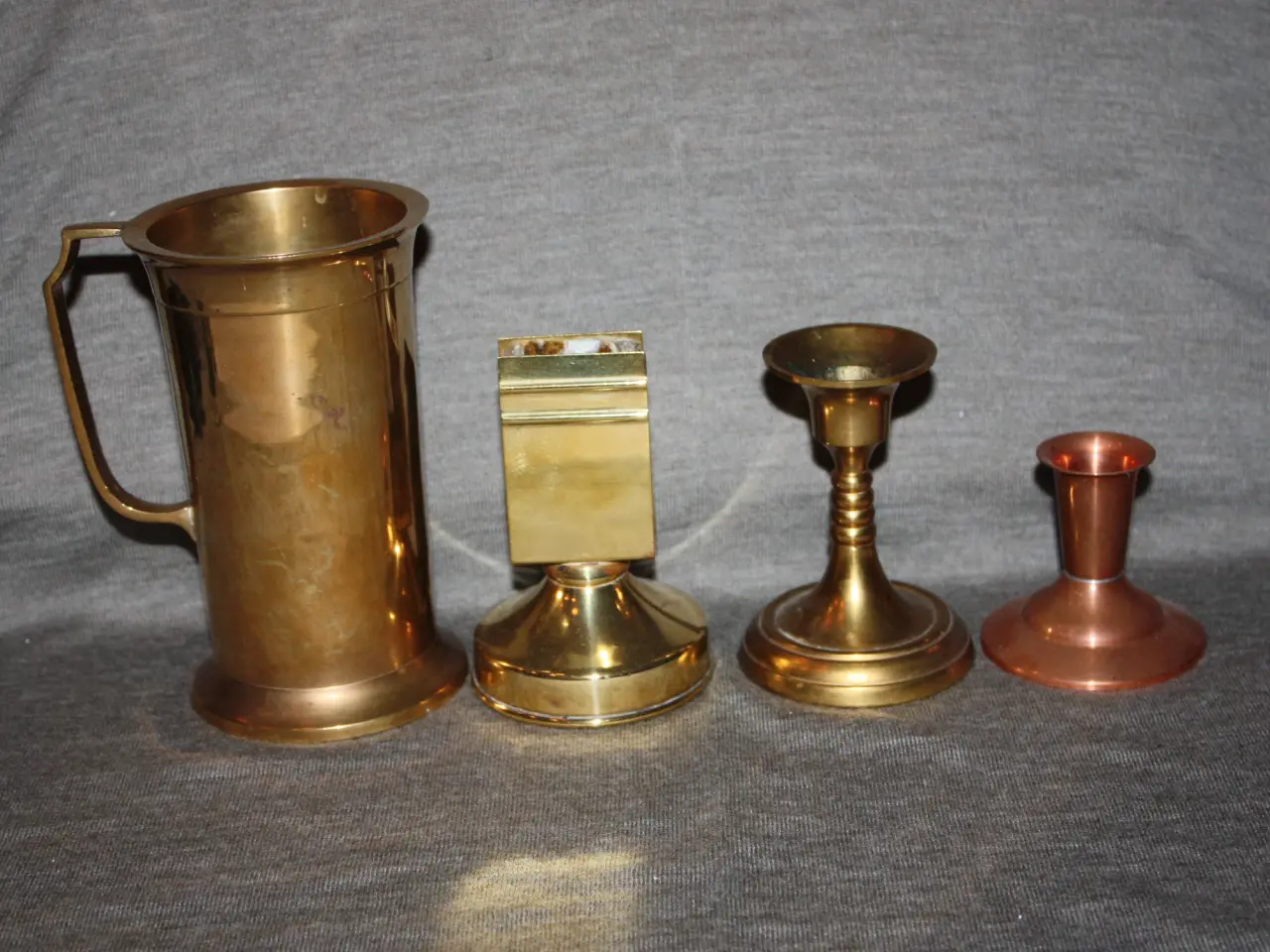 Billede 1 - Messing krus 14 cm høj