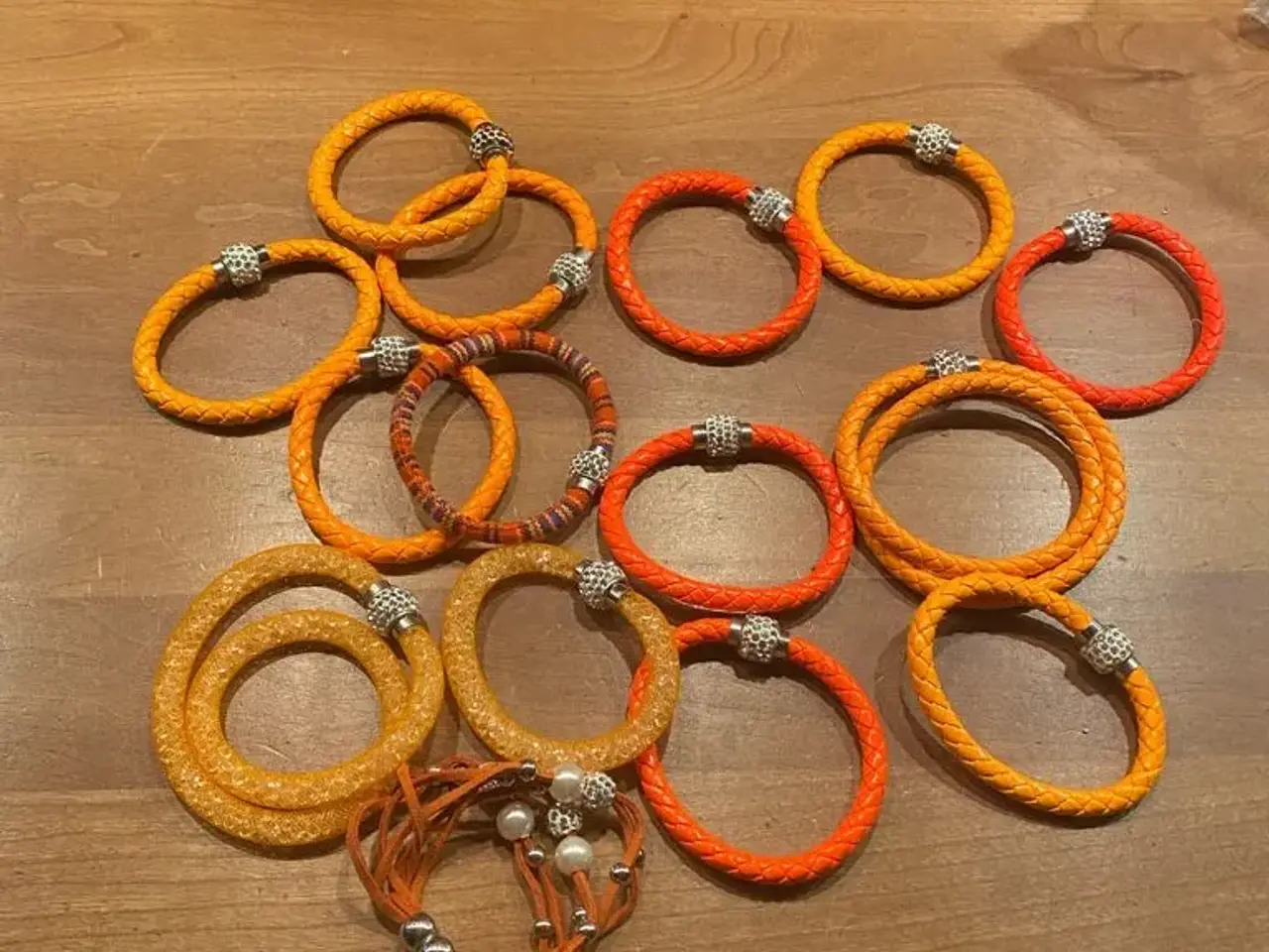 Billede 8 - Flotte orange armbånd