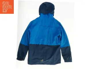 Vindjakke + thermojakke= vinterjakke med hætte fra Vaude (str. 158)