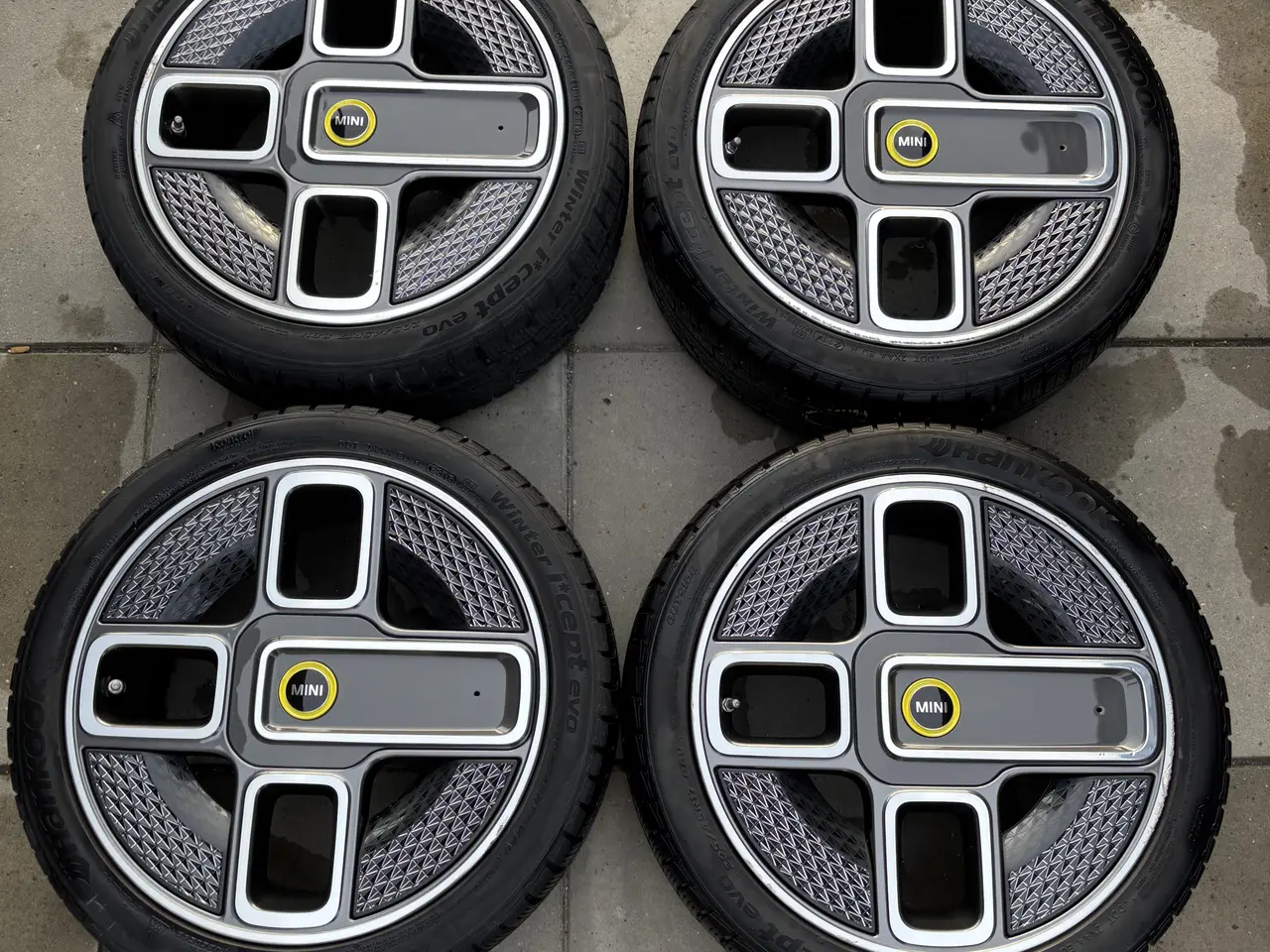 Billede 2 - Originale Mini Cooper alufælge 17’ Vinterdæk 