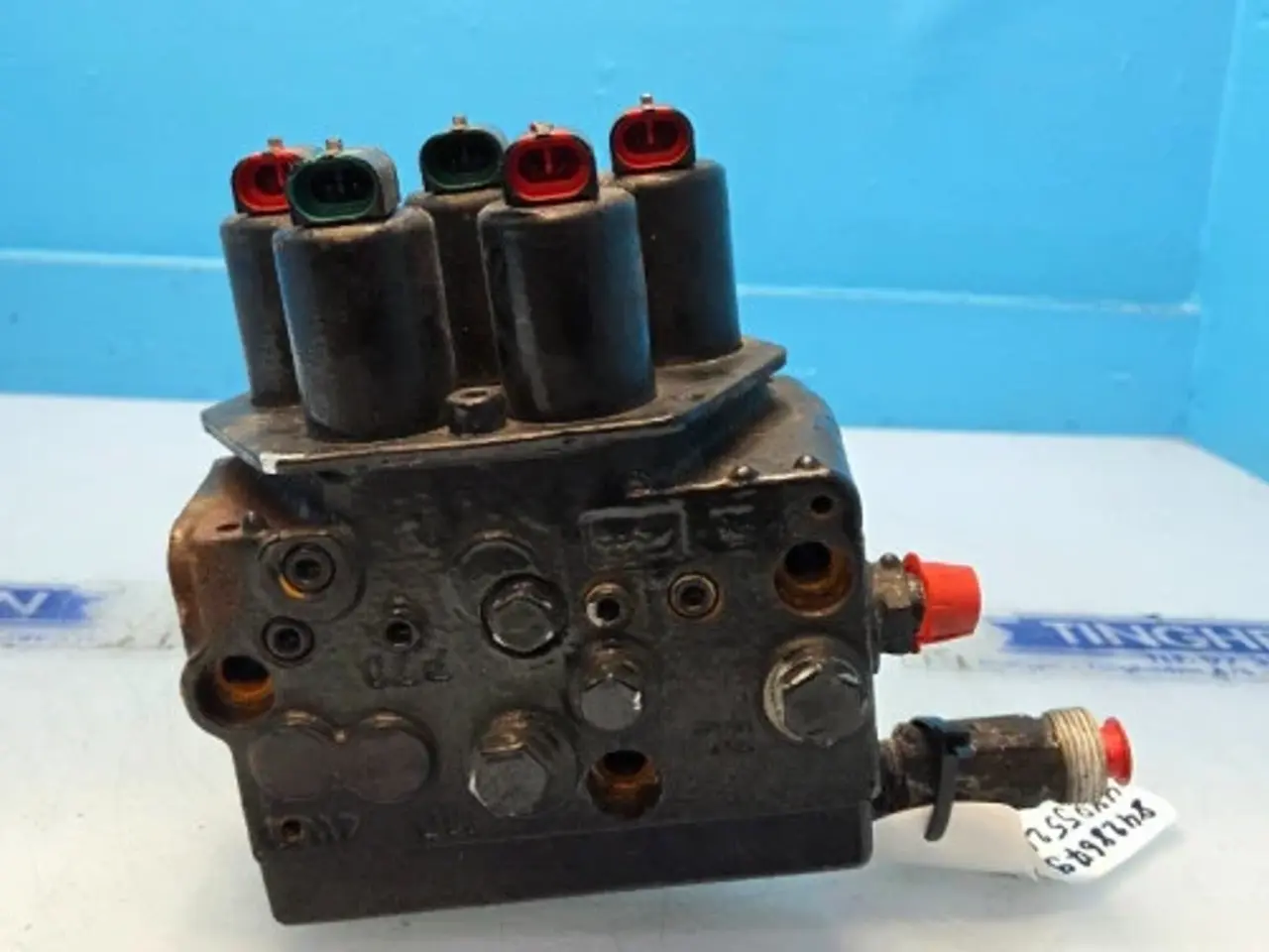 Billede 2 - New Holland T6.160 Hydraulikventil 48196824