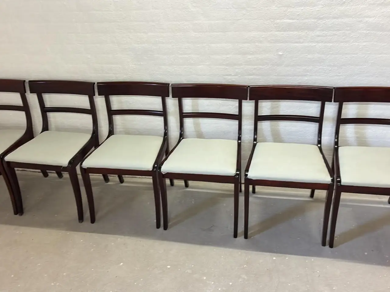 Billede 1 - 7 Mahogni spisebord stole - ny polstret