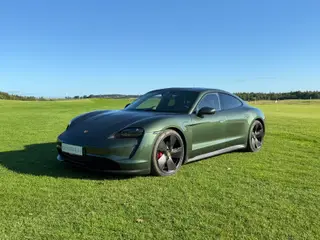 Porsche Taycan 4S  Performance+